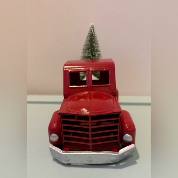 Super Cute Merry Christmas Metal Truck and Trailer- 2 items- NWT - Picture 3 of 9